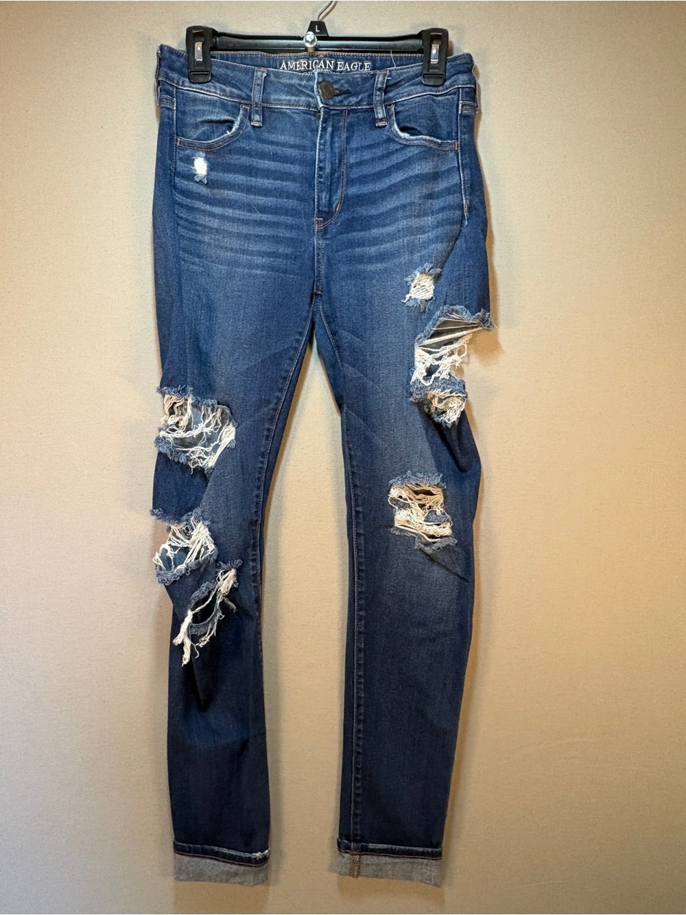 American Eagle Outfitters Women’s Distressed Dark Blue Ripped Jeans Stretchy